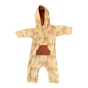 #M073, kate quinn long sleeve hooded Onesie, size 3-6 mo